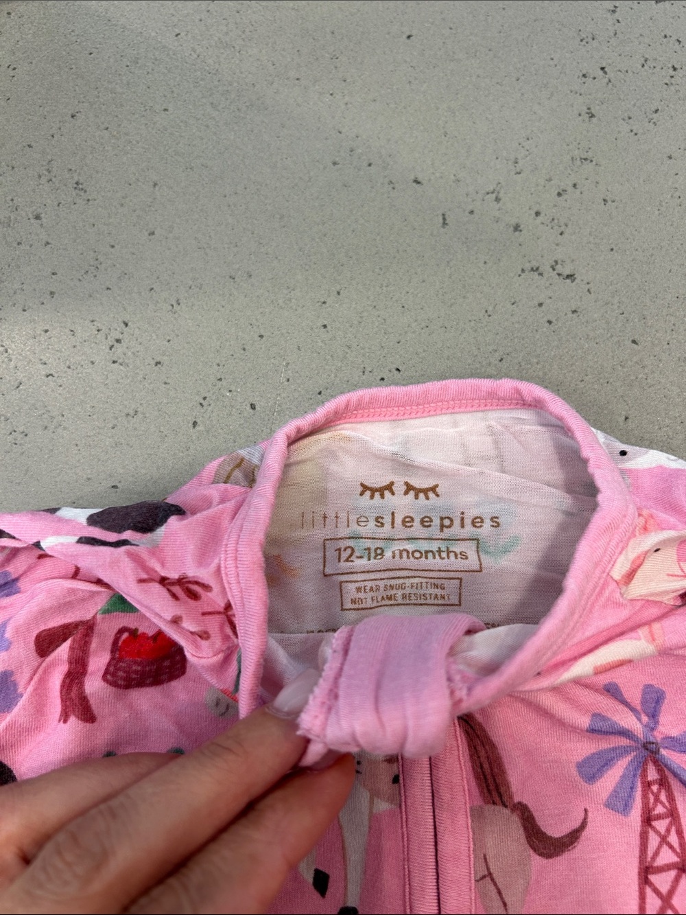 Little Sleepies 12-18M Pink Farm Animals Kids One-Piece Pajamas - Picture 2 of 4